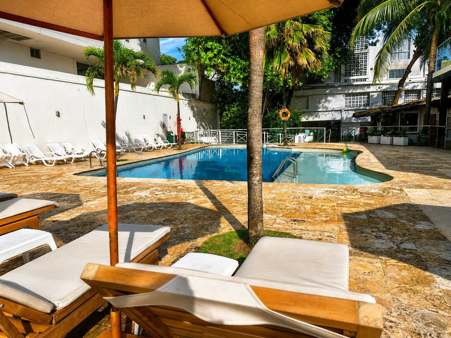 Hotel beach club in Bocagrande